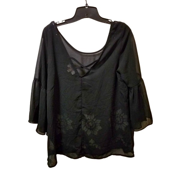 Umgee USA Women’s Black Sheer White Floral Embroidery Scoop Neck Top Size S - Picture 2 of 3